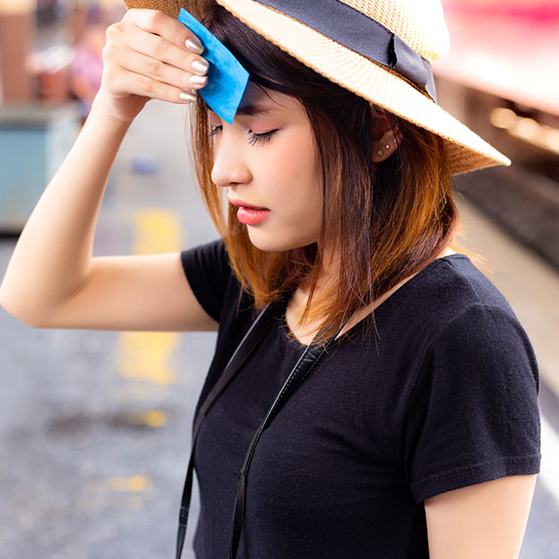 5 Makeup Mistakes to Avoid During Summer