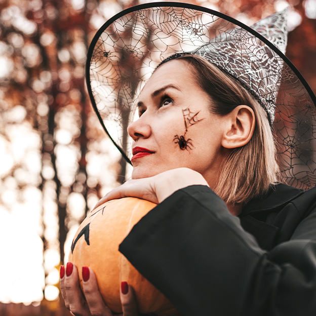 Comment réconcilier sa peau avec le maquillage d’Halloween?