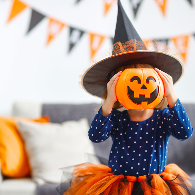 Ideas to celebrate Halloween at home