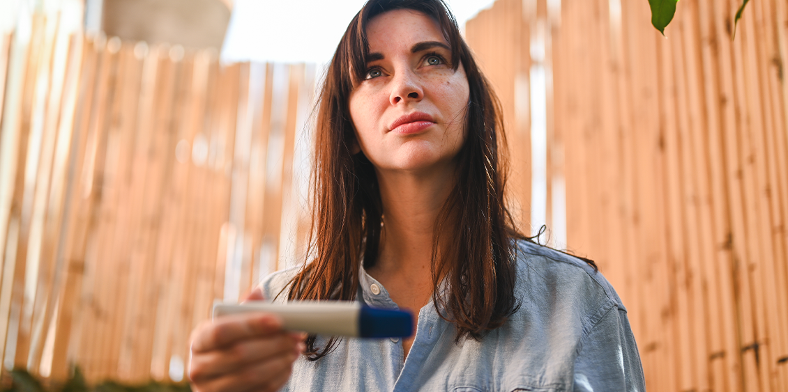 Femme atteinte du SOPK ou syndrome des ovaires polykystiques